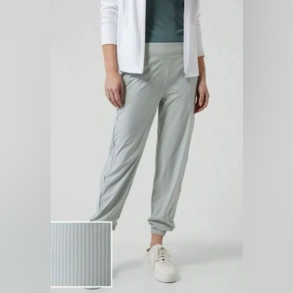 Athleta 8 Brooklyn Textured Jogger Light Gray Pockets Striped RV $98
